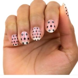 Color Street: Polka Dot-Com